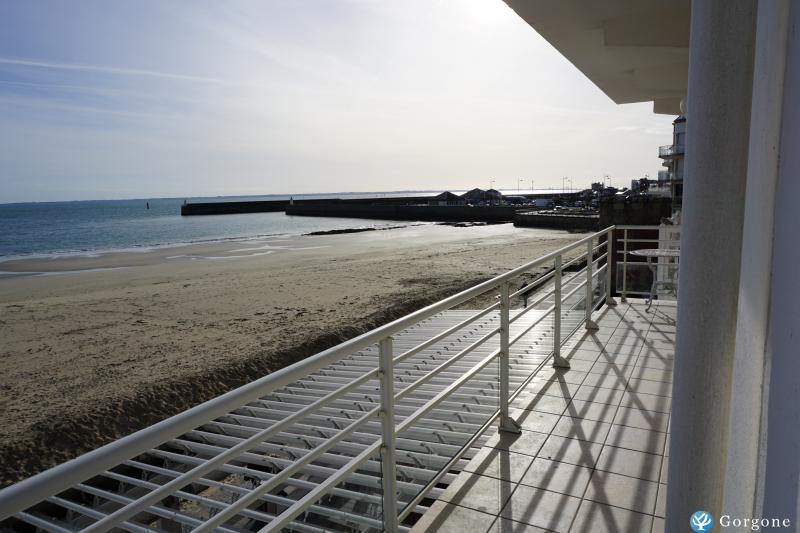 Photo n°3 de :location appartement face mer quiberon